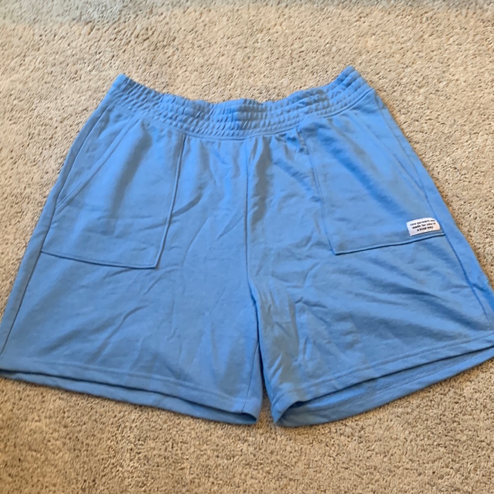 blue H&M shorts